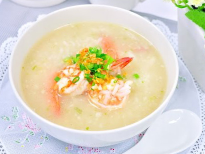 Тайский рисовый суп с креветками